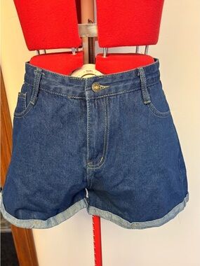 Classic Dark Blue Denim Women's Roll-Cuff Shorts Size 10